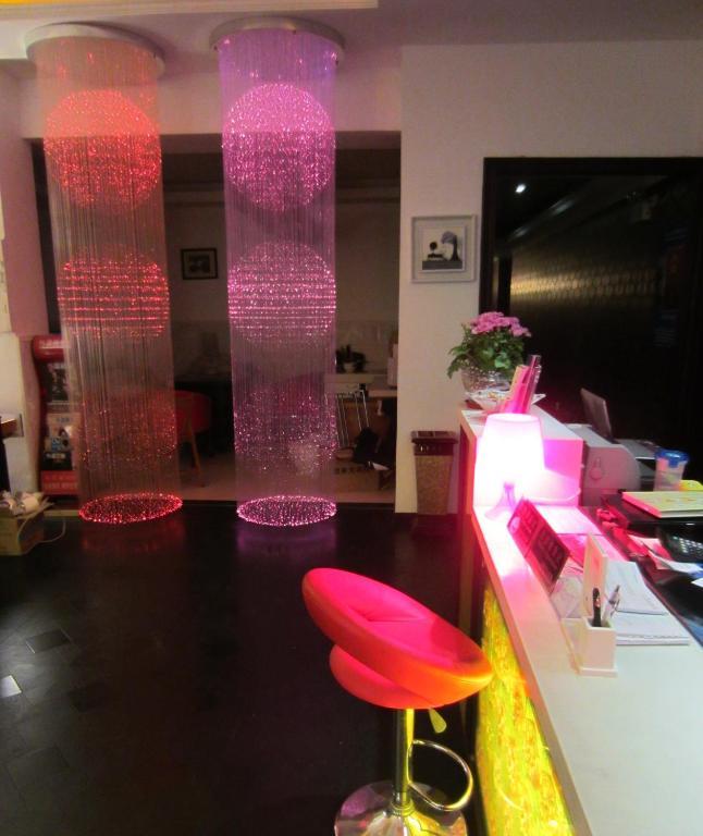 Jiujiu Holiday Hotel Şanghay Dış mekan fotoğraf