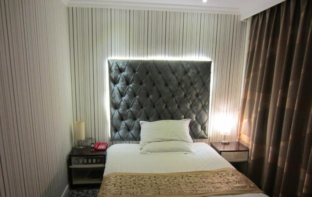 Jiujiu Holiday Hotel Şanghay Dış mekan fotoğraf